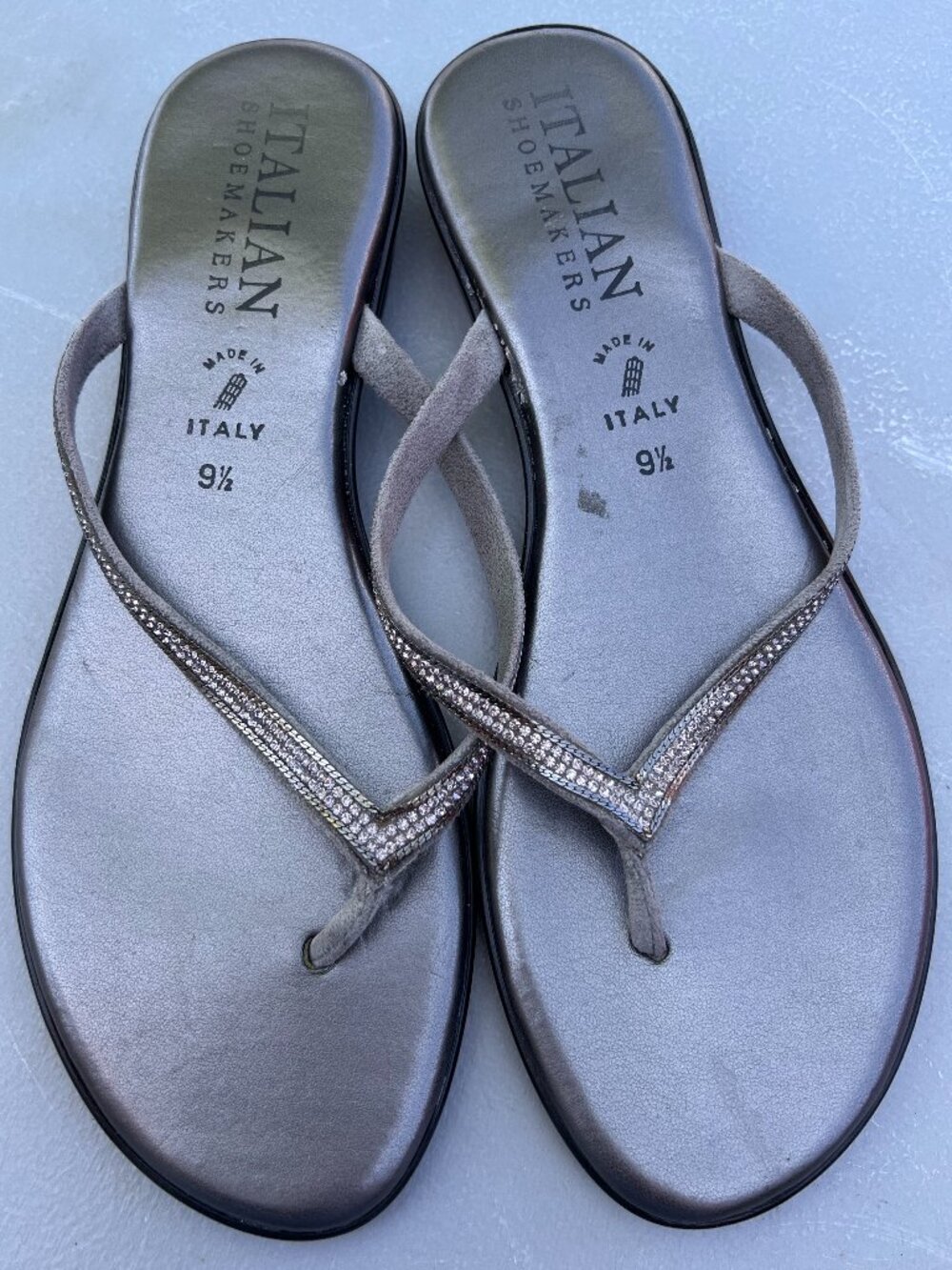 Italian Shoemakers Silver Rhinestone Flip Flop Sandals Made in Italy Women's 9.5